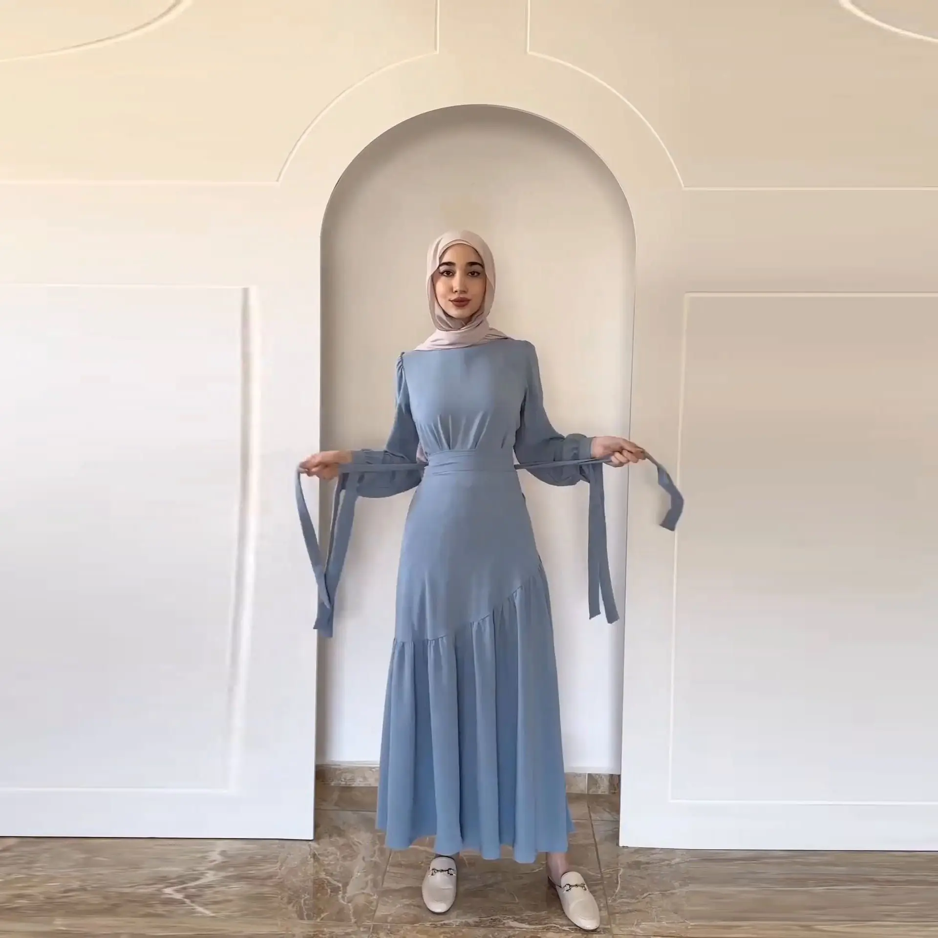 Eid Abaya Ensemble Dubaï Turquie Couleur Unie Simple Modeste Caftan Abaya Robes Musulmanes pour les Femmes