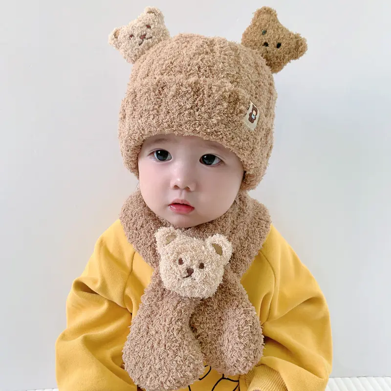Fabrik Winter Neugeborene Baby Warme Mütze Schal Set gestrickt 3D Bär Puppe Mikro faser Wolle Hut Weiche Freizeit Hüte Schal für Kinder