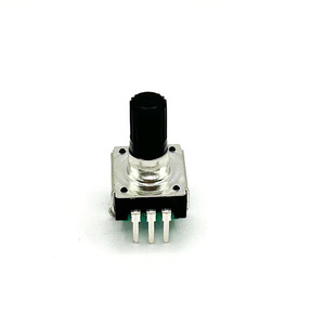 L'encoder dell'albero in plastica EC12 controlla il Volume dell'encoder rotativo del microfono Audio