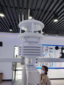 Sistema automatizado de alerta de riesgo de rayos contra tormentas eléctricas - Product Image 2