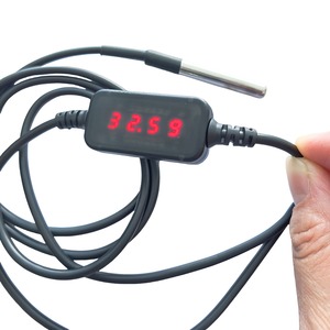 Buen precio Digital impermeable IP68 DS18B20 Sensor de temperatura 1m 2M 5M Cable con pantalla LCD y conector USB para pecera