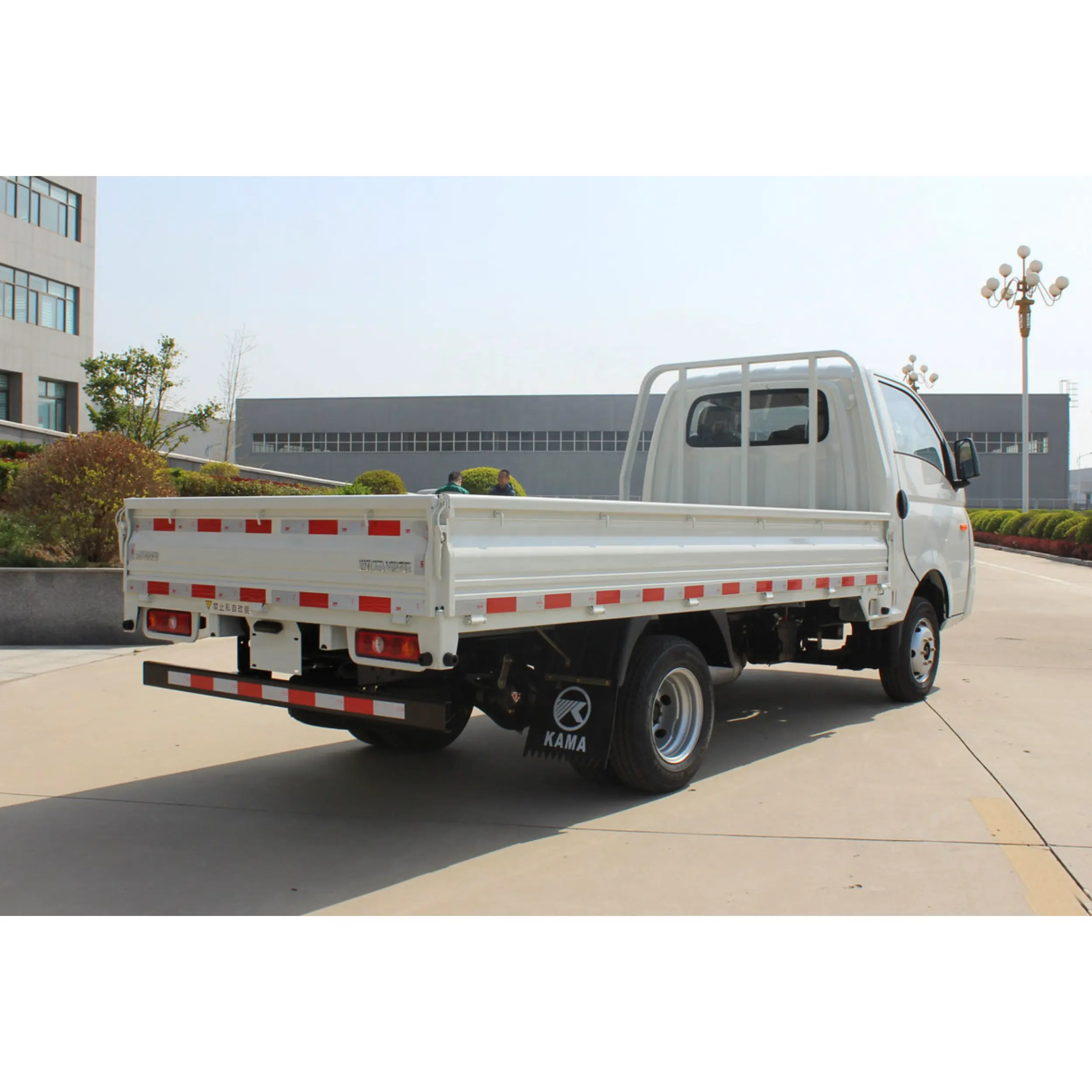SKD/CKD에서 RHD/ LHD 및 싱글/스페이스 캐빈 시리즈 신형 경량 상업용 화물 트럭 판매