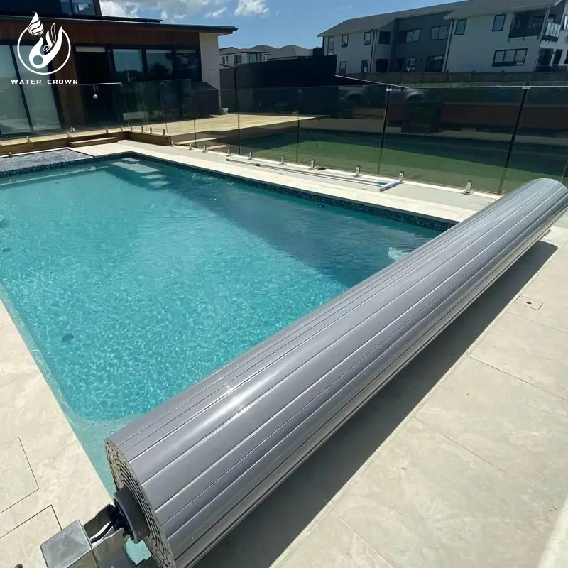 Top Venda Cobertura De Piscina Automática Material PC Alta Qualidade Spa Cobertura Piscina Exterior Slats