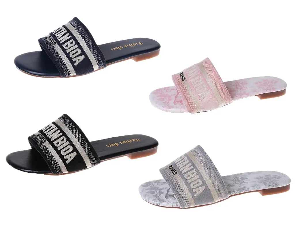 Zapatos de diseñador, sandalias deslizantes para mujer, zapatillas de playa de lujo de talla grande personalizadas para mujer, zapatillas planas de verano 2024 para mujer