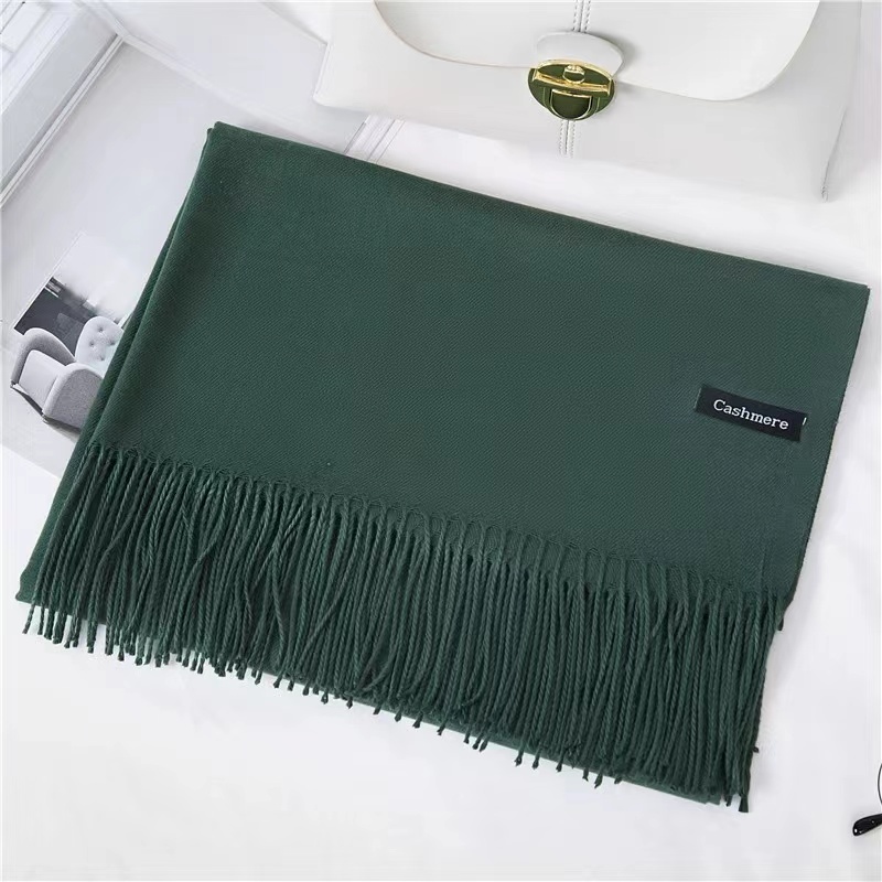 #12 di colore verde scuro