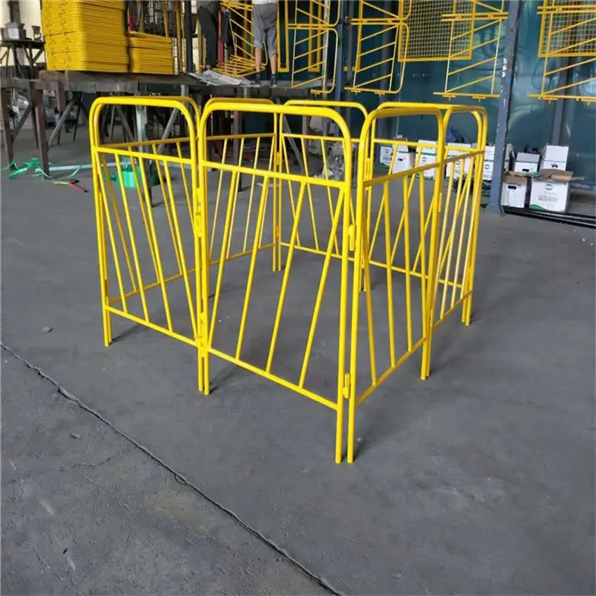 工場低価格黄色の一時的な歩行者バリア粉体塗装群集制御バリアフェンス