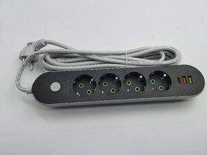 欧洲标准配电盘，带三个USB插座和C型，畅销配电盘 - Product Image 5