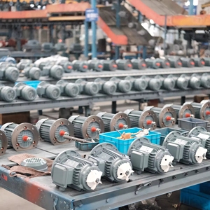 0.55kw 0.75kw 1.1KW 1.5KW 2.2kw 3KW 4Kw 5.5KW 7.5 Kw 11Kw 15KW 22Kw 30Kw 37Kw 45Kw 55Kw 75Kw AC Động cơ điện cảm ứng 3 pha - Product Image 4