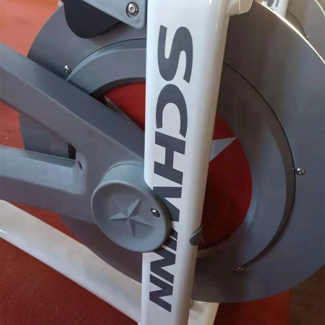 2023 KIC اللياقة البدنية Schwinn التجاري تدور الدراجة مع إطار فولاذي