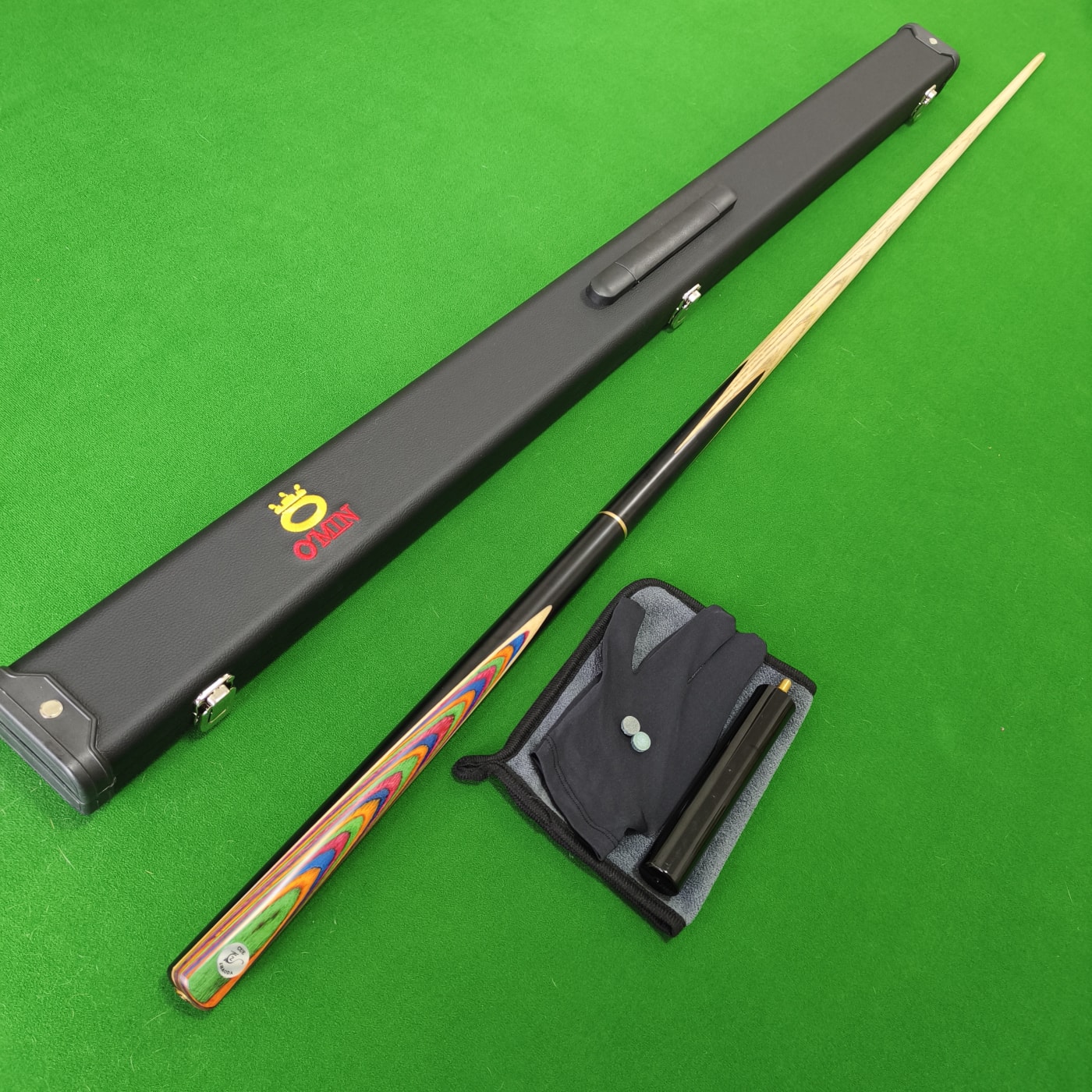 Queue de billard rouge avec étui