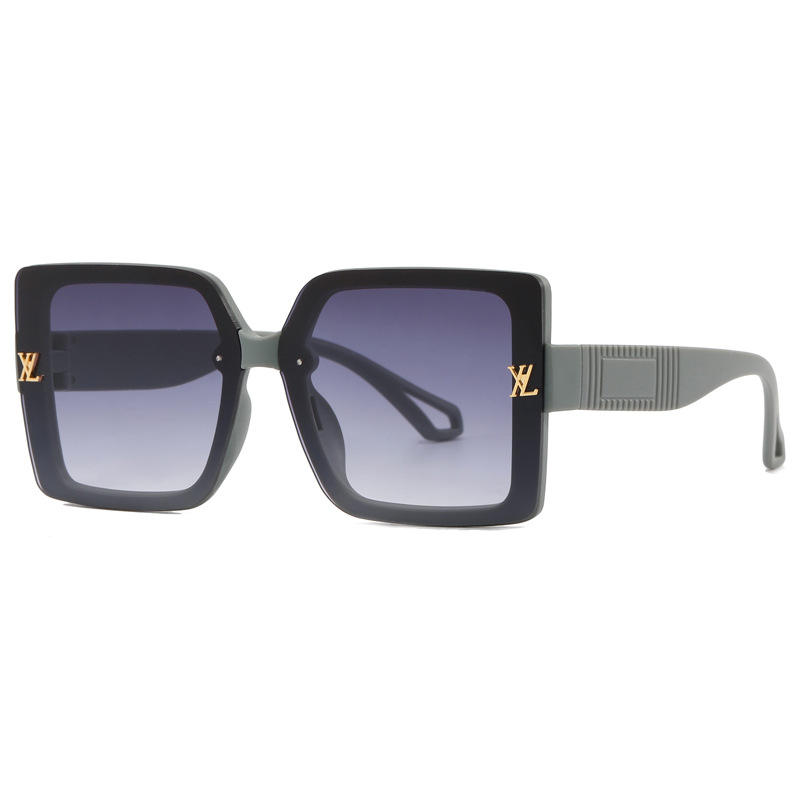 C4 กรอบสีเขียวทราย ไม้แอชคู่