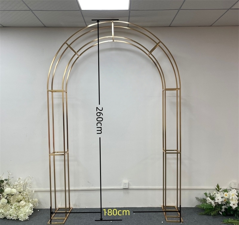 Height 2.6m Width 1.8m