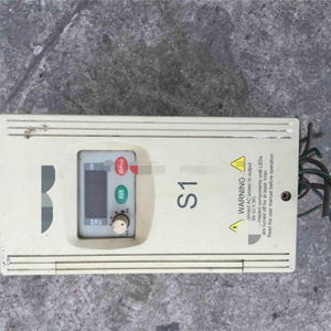 Nuovo originale pronto VFD015S21A. Controller di programmazione PLC per l'automazione industriale del magazzino - Product Image 1