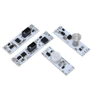 Sensor de escaneo de corta distancia Interruptor de sensor táctil capacitivo Módulo de interruptor de sensor de movimiento PIR 3A Voltaje constante para hogar inteligente - Product Image 1
