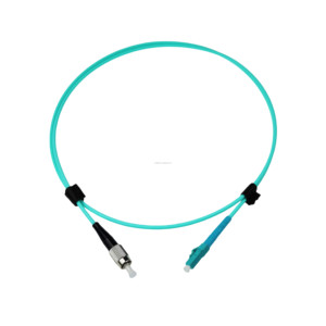 Cable de conexión de fibra óptica multimodo OM3 Simplex de alto rendimiento, PVC/LZSH personalizado para centro de datos/solución FTTX para WiFi - Product Image 1