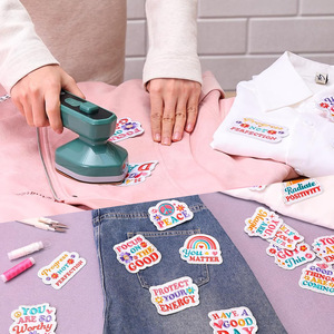 经典DIY A-Z字母数字定制铁标志与亮片雪尼尔字母服装刺绣雪尼尔补丁 - Product Image 4
