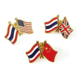 Nhà Máy Giá Thái Lan Và Thế Giới Tình Bạn Cờ Đôi Ve Áo <span class=keywords><strong>Pin</strong></span> Quốc gia Cờ Tùy Chỉnh Vượt Cờ Pins Mềm Men - Product Image 3