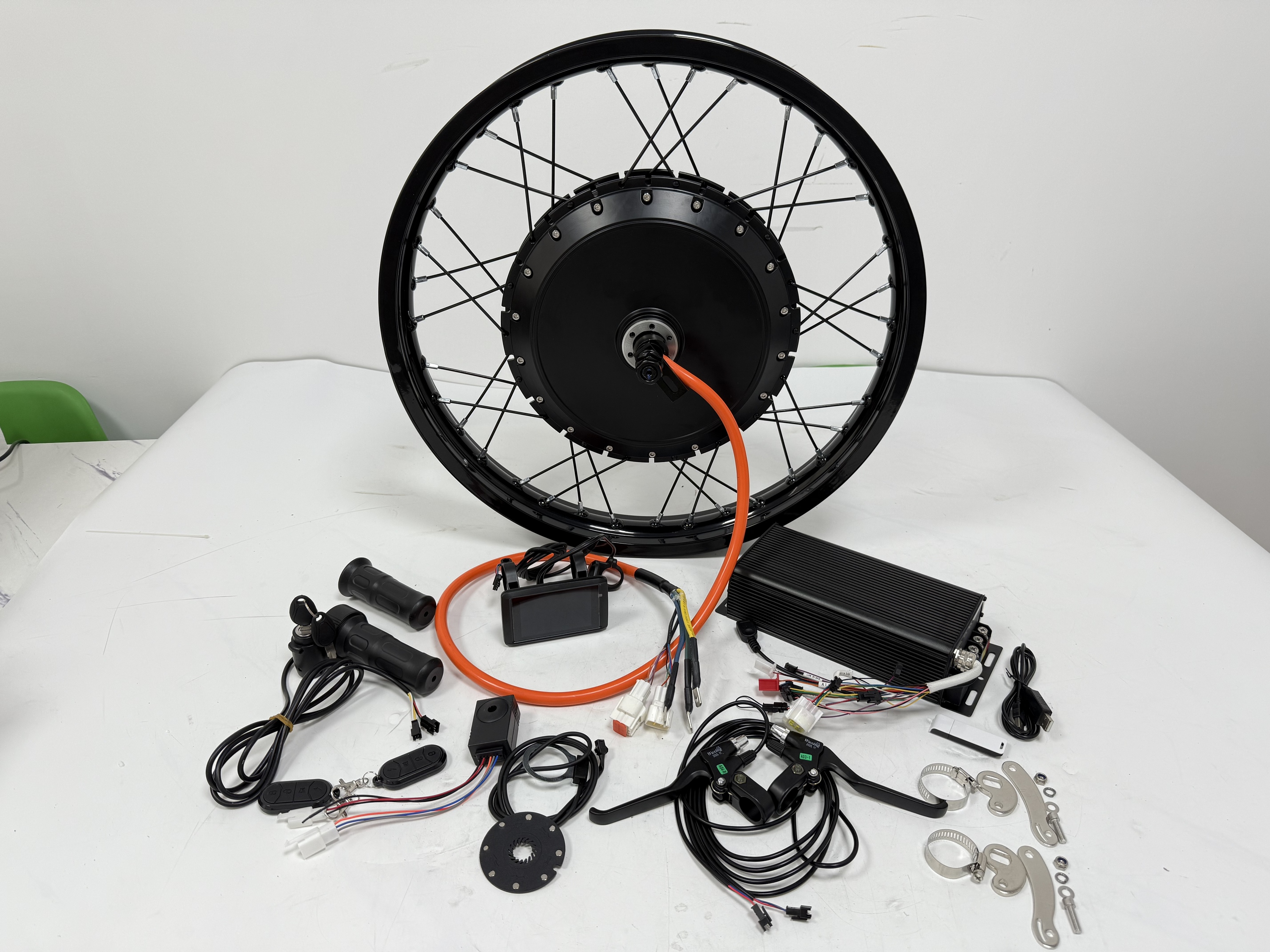 18inch 8kw sabvoton 150A UKC1+ Kit