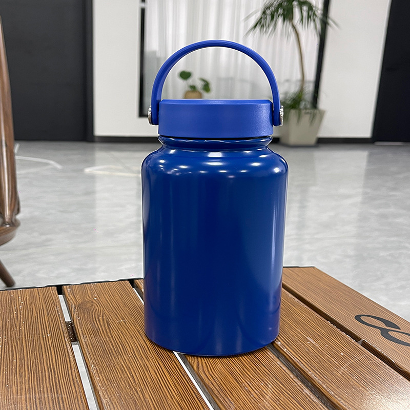 Peinture mate ordinaire bleu foncé sans couvercle de tasse