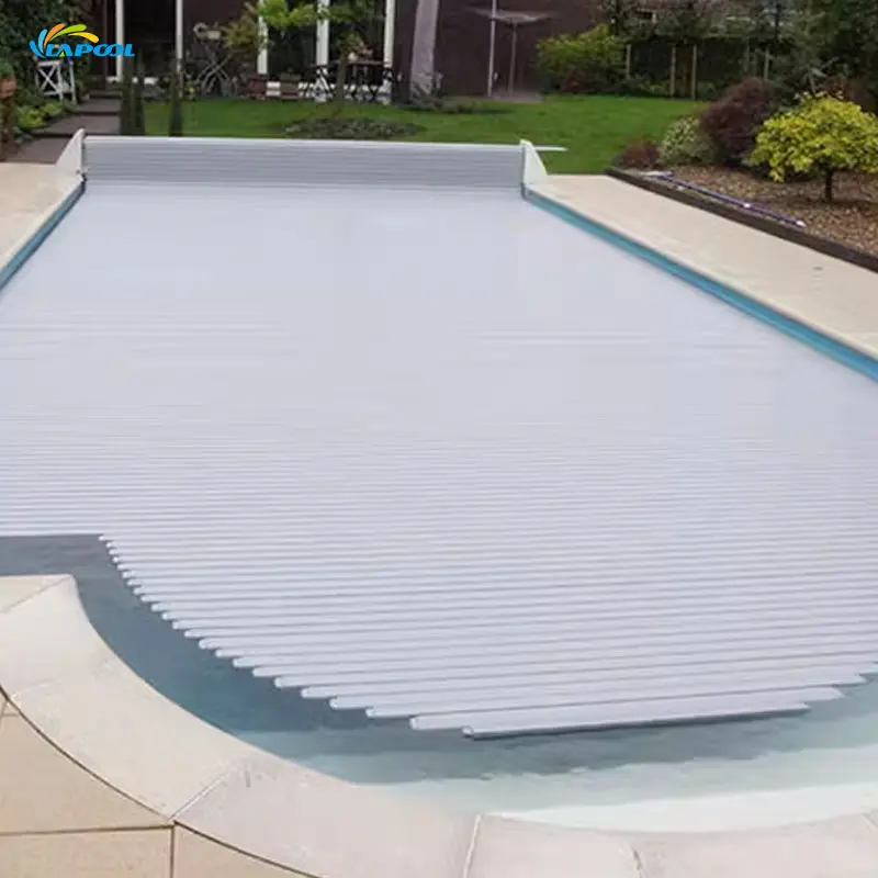 Nuevo diseño 18 pies policarbonato plástico duro natación y redondo invierno 21 pies eléctrico sobre el suelo hoja red piscina cubierta