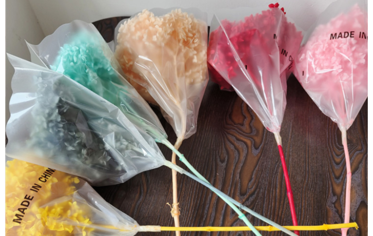 36 couleurs aux détails