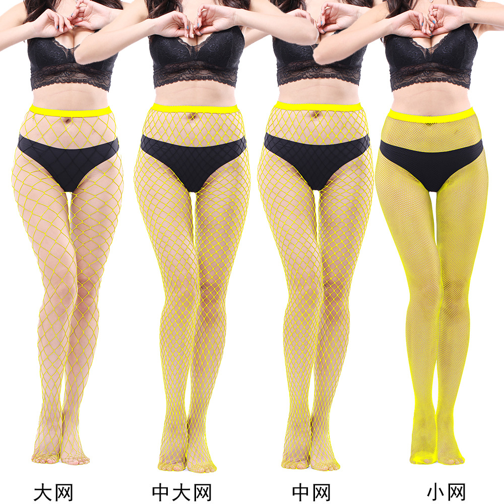Jaune