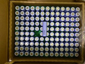 Chính hãng sam 4000mAh xả cao 45A inr21700 40t Pin Lithium-Ion pin hình trụ pin Lithium ion hình trụ - Product Image 5