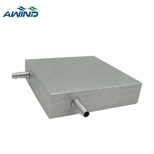電気<span class=keywords><strong>GPU</strong></span>用OEMハイパワー液体冷却コールドミニチャンネルプレートアルミニウム冷却熱ヒートシンクウォーターブロック
