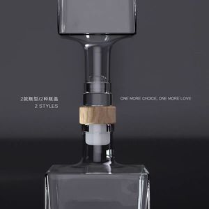 カスタマイズされた375ml500mlフロストクリアノルディックスクエアエンプティラムウイスキースピリットジン厚手のガラスウォッカボトル750 mlコルクキャップ付き