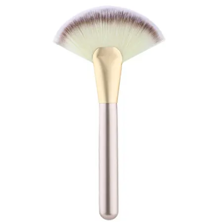 Hot Selling Useful Camel Hair Makeup Brush Foundation Brush Highlighter Facial Fan Brushes