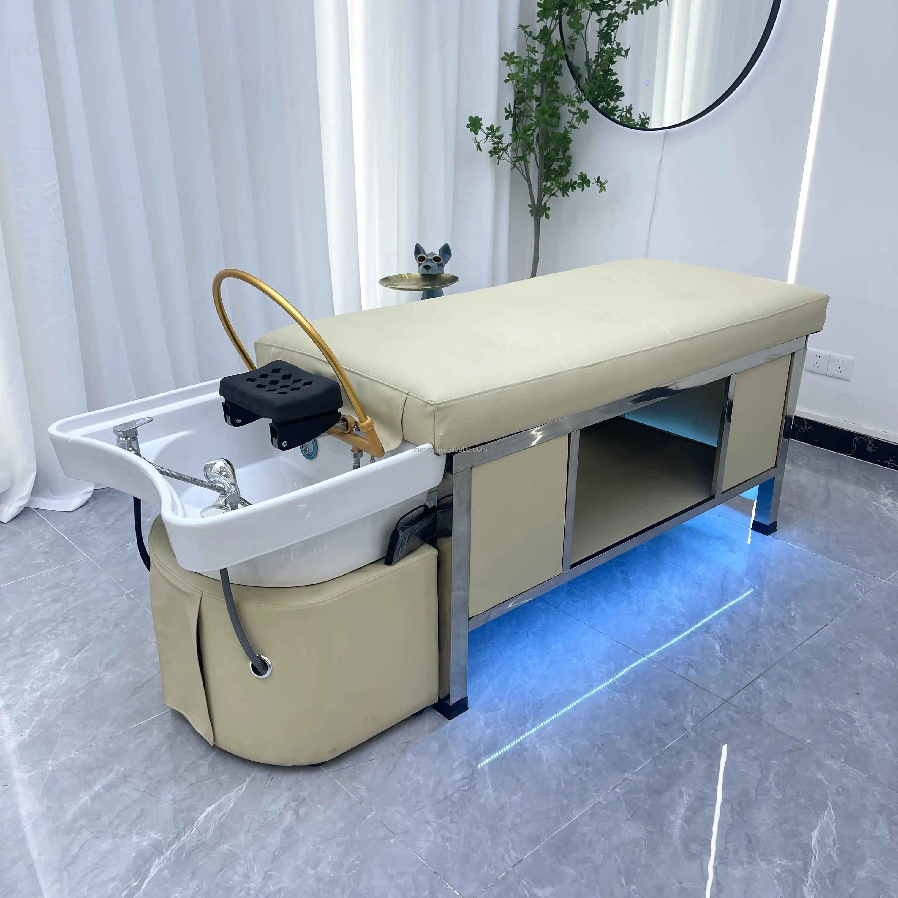 สีดำสีกากี