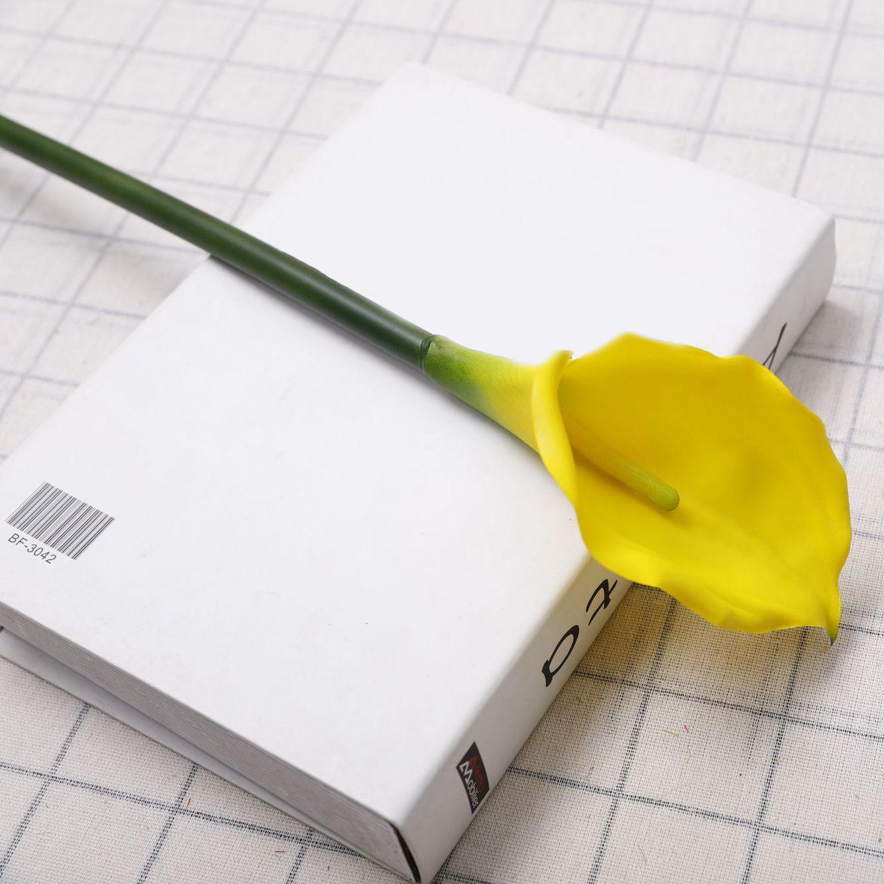 สีเหลือง