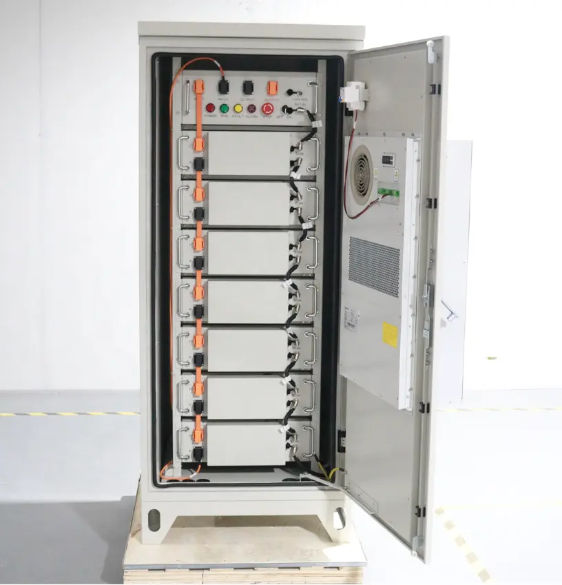 Sistema ad alta tensione del gabinetto della batteria dello ione di litio LiFePO4 di 409.6V 50Ah per la stazione Base solare di UPS 400V 50Ah