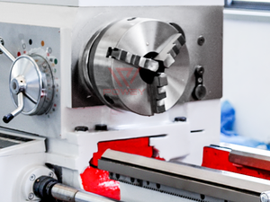 Torno paralelo Universal Ca6240 Manual de alta precisión, máquina de torno de cama de espacio Horizontal de servicio medio, voltaje de 220V para ventas al por mayor - Product Image 5