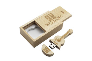 广告Logo定制生日礼物木制吉他u盘环保<span class=keywords><strong>USB</strong></span>闪光盘表面雕刻