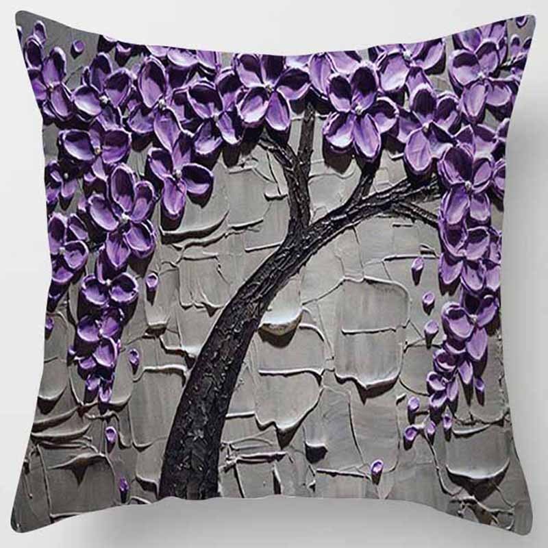 Fond gris avec des fleurs violettes