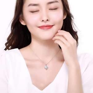 S925スターリングシルバーラッキークローバーピンクモアッサナイトペンダントネックレス女性用