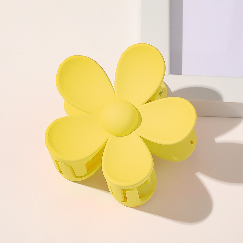 02-Light Yellow