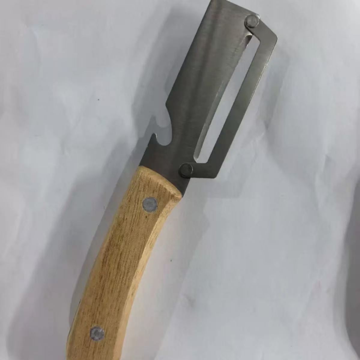 Manche en bois JAUNE
