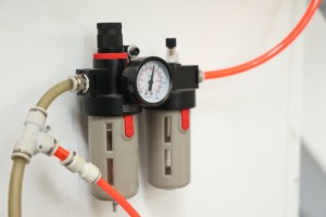 Ventas directas de fábrica Servicio de piezas de mecanizado CNC de 5 ejes con cabezal giratorio - Product Image 4