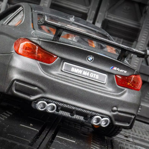 BWM M4 GTS pres döküm Model araba için 1:24 ölçekli hareketli tekerlekler Model koleksiyonu süs süslemeleri koleksiyonu için dayanıklı Metal oyuncak - Product Image 4