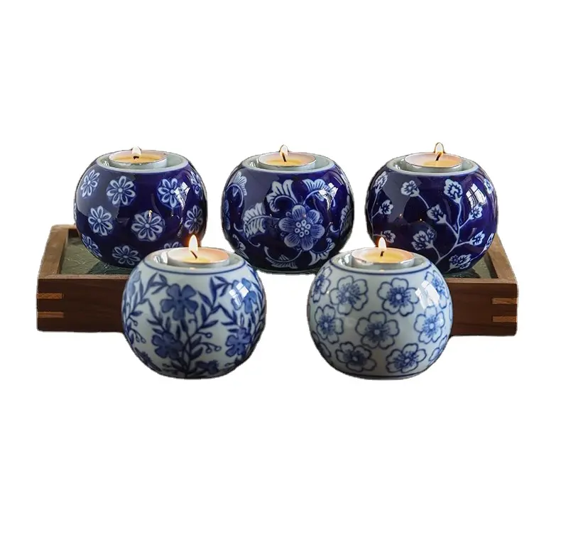 Estilo chinês Azul e Branco Bola Forma Porcelana Castiçal Titular Cerâmica Arte Decoração Jingdezhen Christmas Candlestick