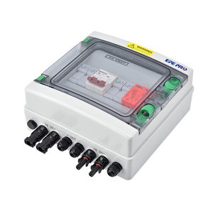 Caja combinadora de paneles solares de 2 cuerdas a prueba de agua IP65 diseño ahorro de espacio con función de desconexión rápida personalizada al por mayor