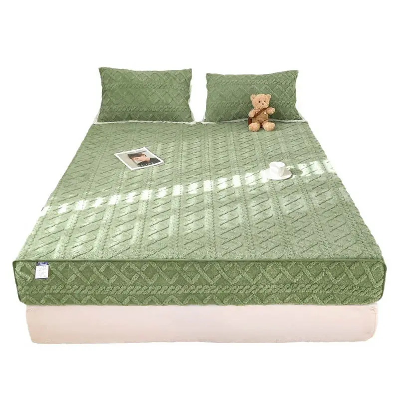 Sprei beludru Koral, sarung penutup pelindung tempat tidur empuk dengan 2 sarung bantal Modern Solid dicelup T/T