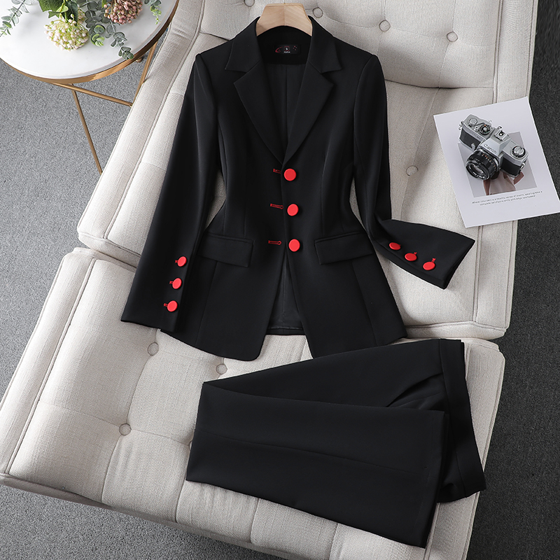 Blazer nero + pantaloni