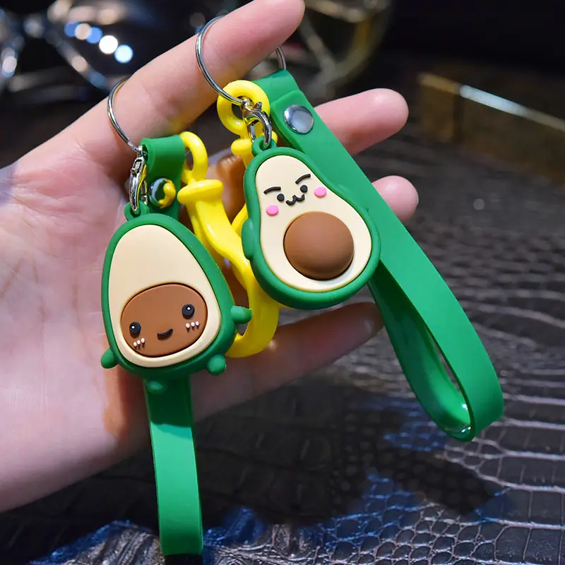 Portachiavi in PVC morbido 3D Cartoon Fruit Avocado Design regali promozionali all'ingrosso zainetto borsa bambole con ciondolo in gomma Set portachiavi