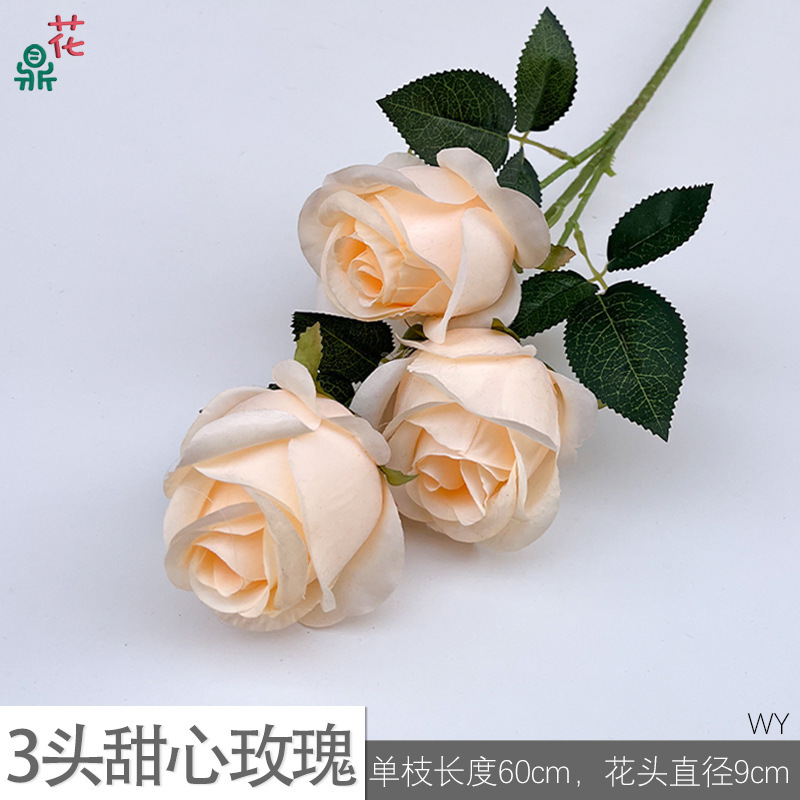 3 roses chérie WY Champagne