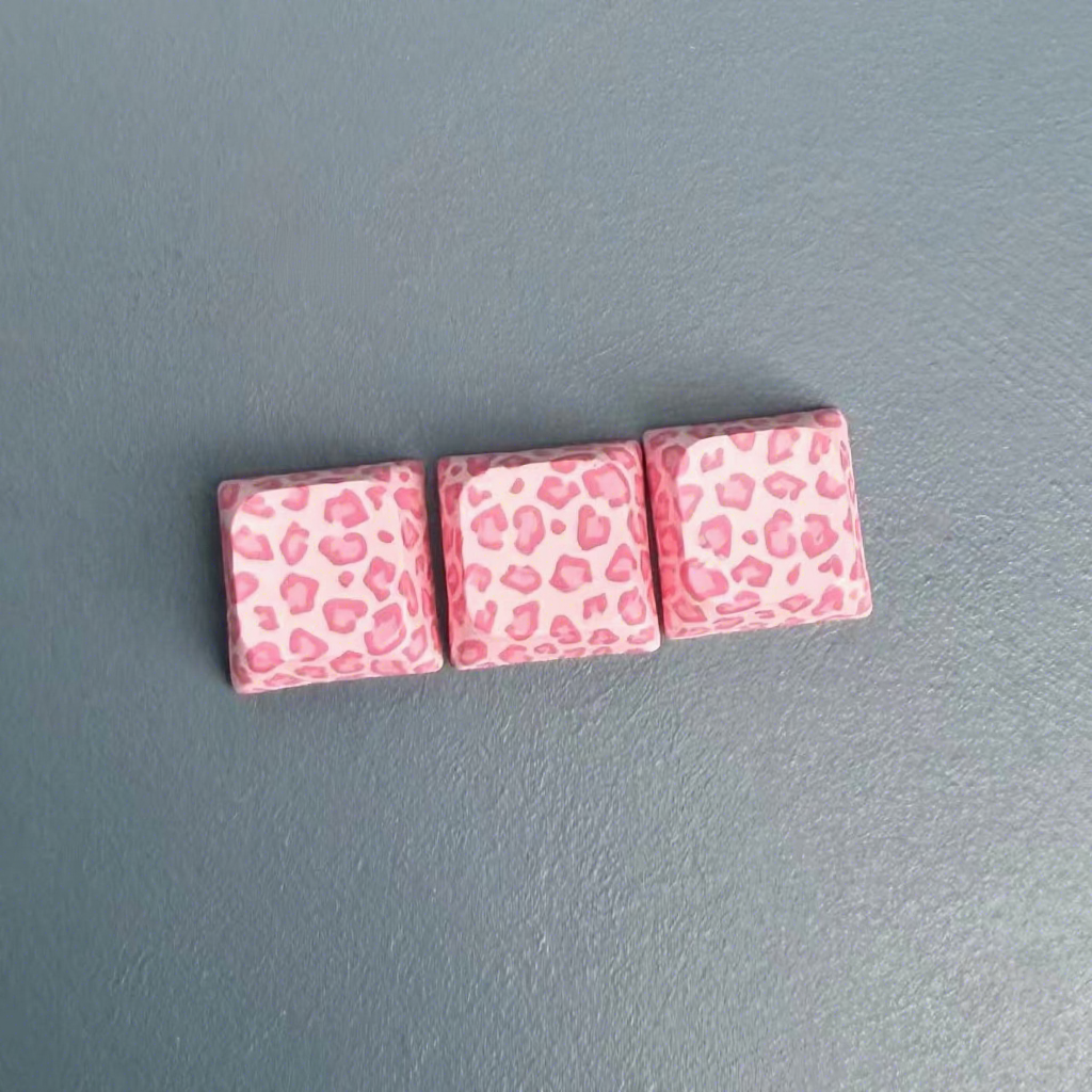Pink leopard print