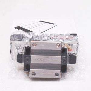 Carro lineal CPC HRC 20 FN HRC 20 Deslizador de riel lineal HRC20FN Tamaño de riel lineal 20mm para sistema de movimiento lineal de automatización - Product Image 1
