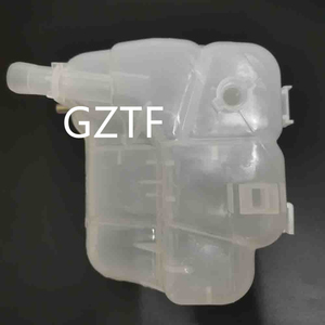 2021自動車部品GMシボレーDAEWOO SPARK MATIZ96591467車用の高品質自動冷却剤拡張水タンク